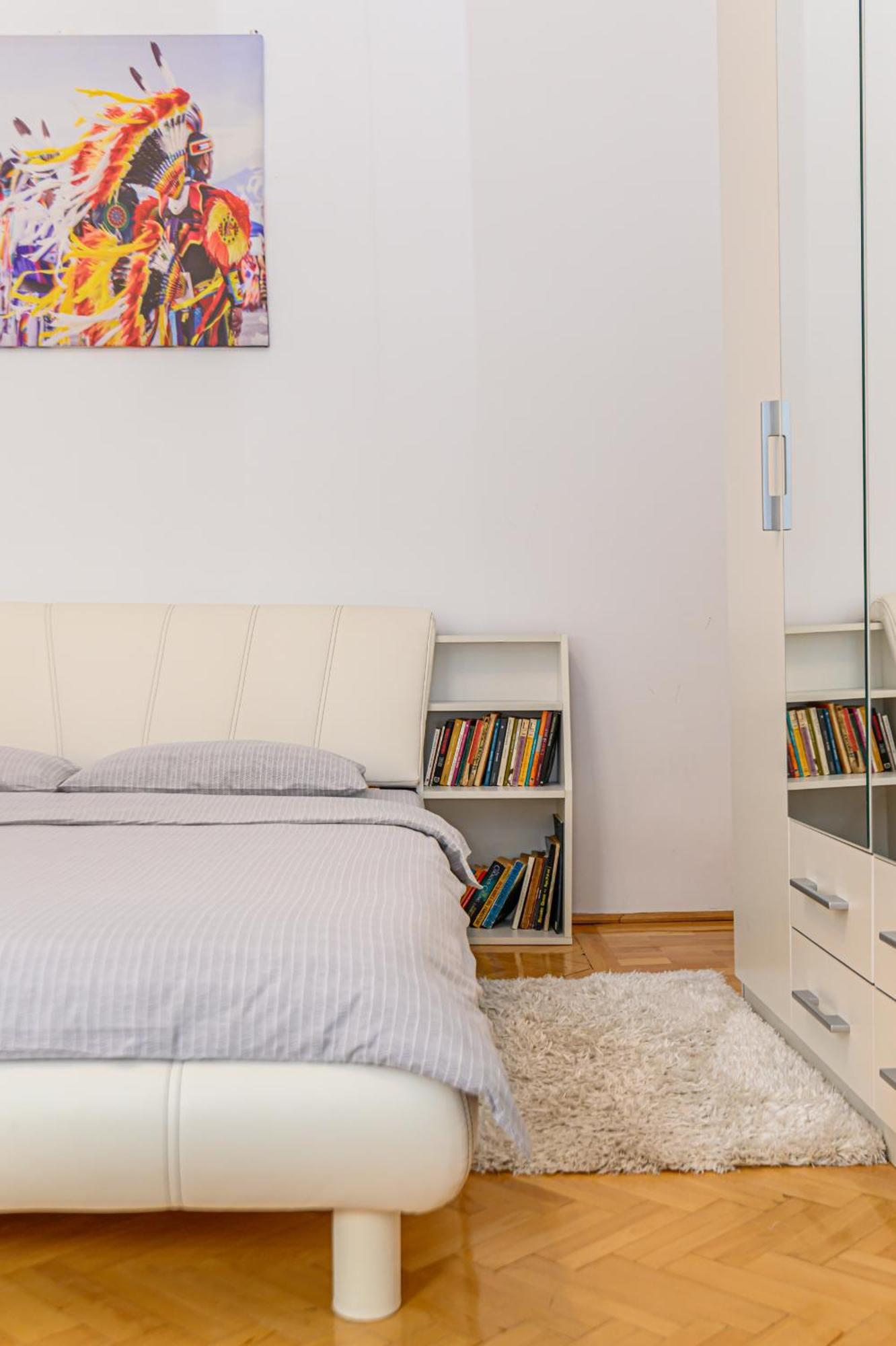 Brasov Centrul Vechi - 67Sqm - 2Min To Counsel Square Apartment Bagian luar foto