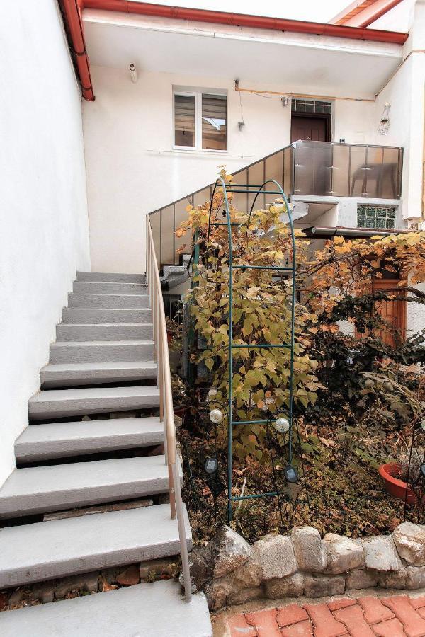 Brasov Centrul Vechi - 67Sqm - 2Min To Counsel Square Apartment Bagian luar foto